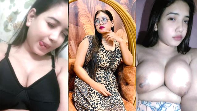 Sexy Bengali Famous Tiktoker – Fingering Her Pussy Show