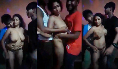 Viral Tamil Paid Aunty Nude Dancing & Fucking With Boys